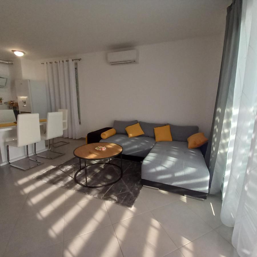 Апартаменты Apartman Nehaj Сень Экстерьер фото